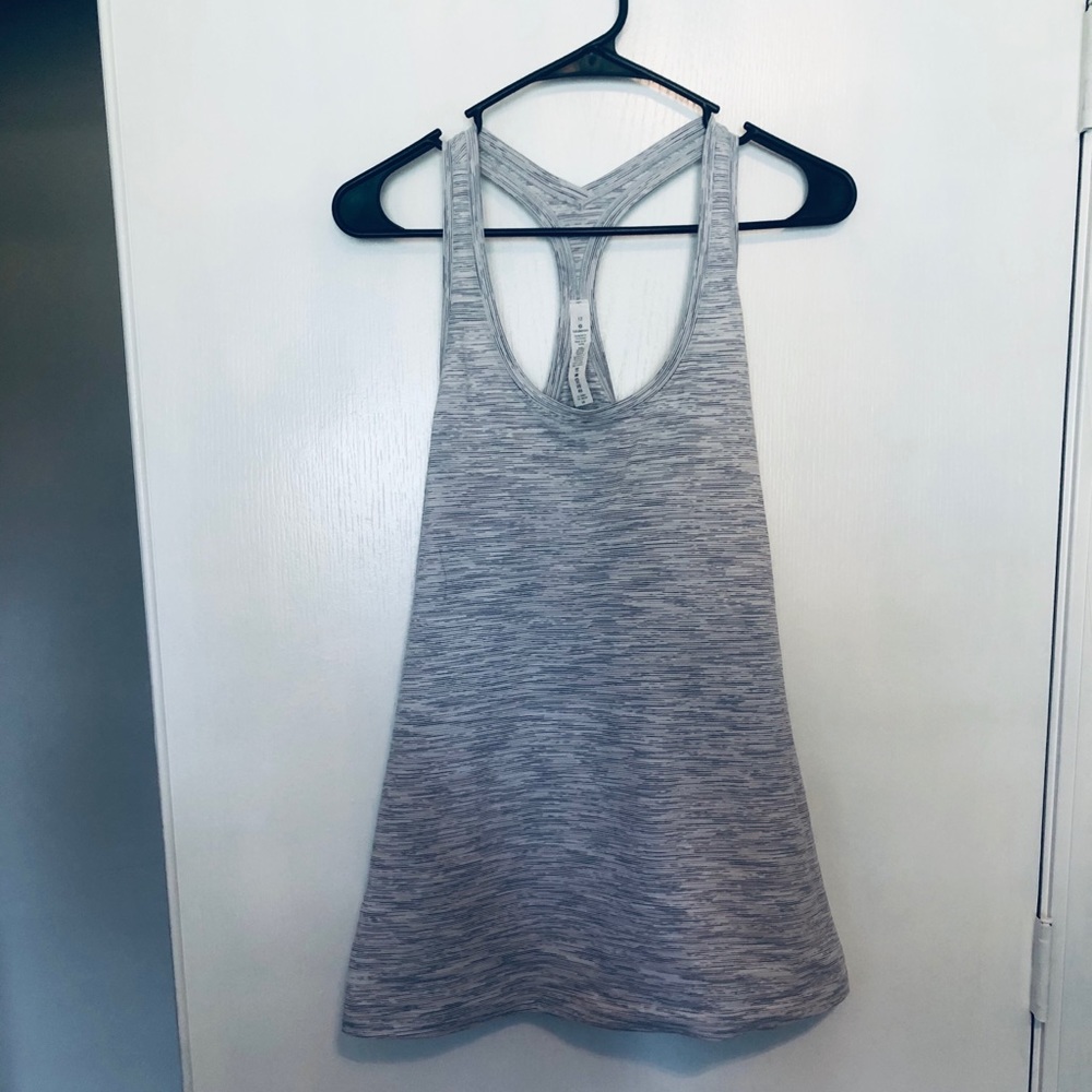 LULULEMON Woman’s tank top! Size 12!